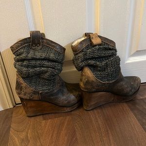 Rustic looking wedges, only worn a few times